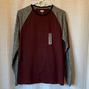 Old Navy Men's Maroon and Gray Long Sleeve Tee